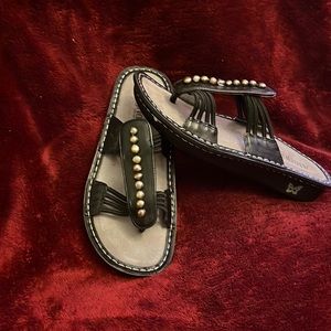 Alegria Black Leather Thong Sandal Size 40 NWOT. No box.